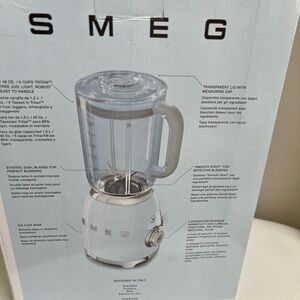 SMEG 50’s Retro Style Aesthetic Blender 6.4”L x 7.8” W x 15.6”H
